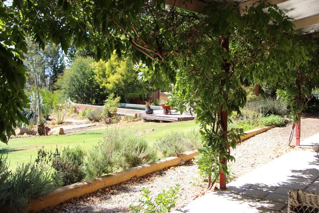 Hebron Guesthouse & Restaurant Citrusdal Εξωτερικό φωτογραφία