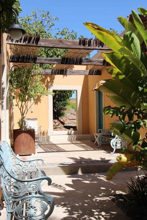 Hebron Guesthouse & Restaurant Citrusdal Εξωτερικό φωτογραφία